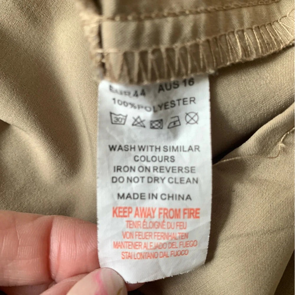 PrettyLittleThing Puff Sleeve Crop Top - Picture 7 of 7